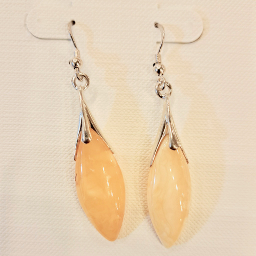 Click to view detail for HWG-2357 Earrings, Butterscotch Pointed Oval Dangles with Silver $45